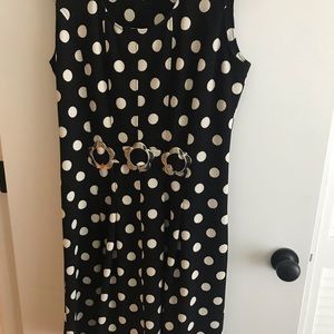 Pre owned white and black polka dot dress size L